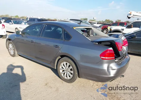 2015 Volkswagen Passat 1.8T Wolfsburg Edition из США, поврежденный, VIN 1VWAS7A32FC037877